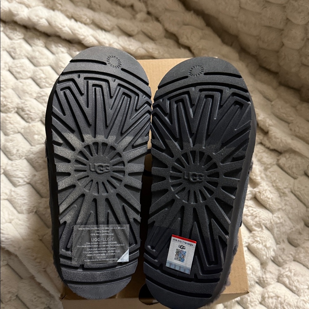 UGG Bayonna Slip-On in grey sz 6 - Picture 5 of 6